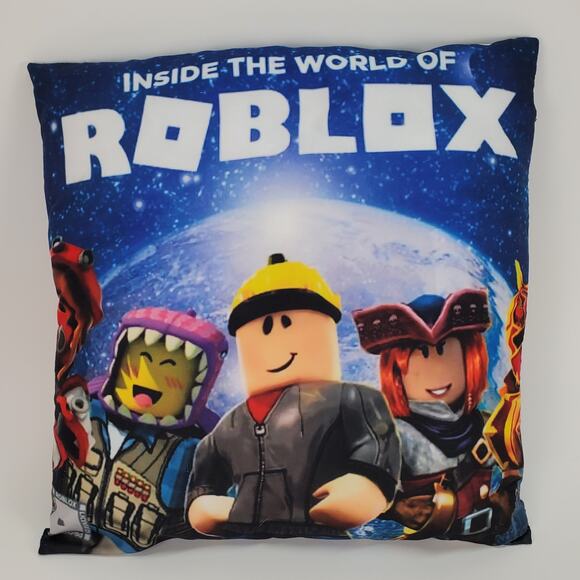 Roblox Pillow Cases With Removable Stuffed Pillows Lot of 2 Red Blue - Picture 3 of 8